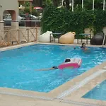 Tumay Hotel 2*